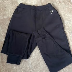 black gymshark sweatpant/joggers